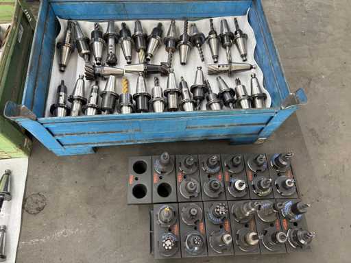   Item SK 50 Tool Holders