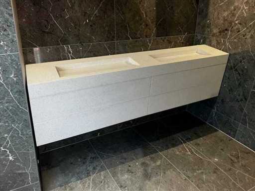 Exclusieve XXL design badmeubel blad en fronten van Quartz composiet  280cm