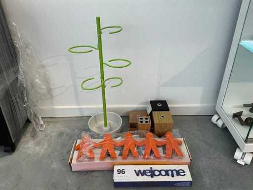 Party accessories