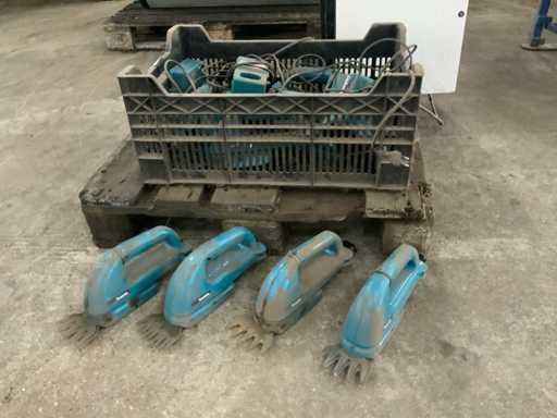 Makita UM104D Battery model grass shear (11x)