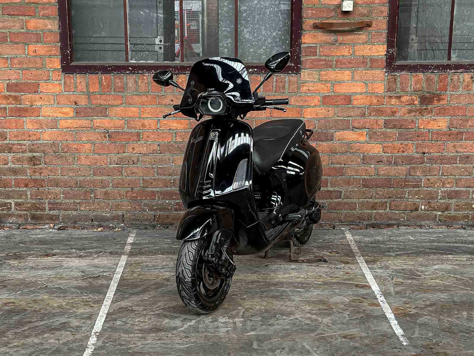 Piaggio Vespa Sprint 4T CUSTOM 2014, F-443-VL Scooter