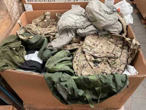 Mix palletbox army stuff