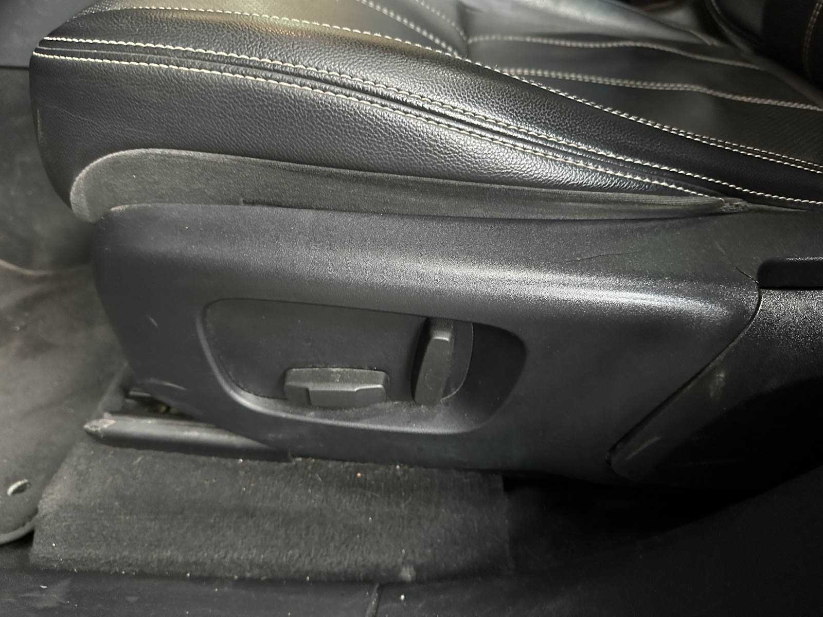 Land Rover Range Rover Velar 2.0 I4 AWD SE 179pk 2018, T-940-TJ