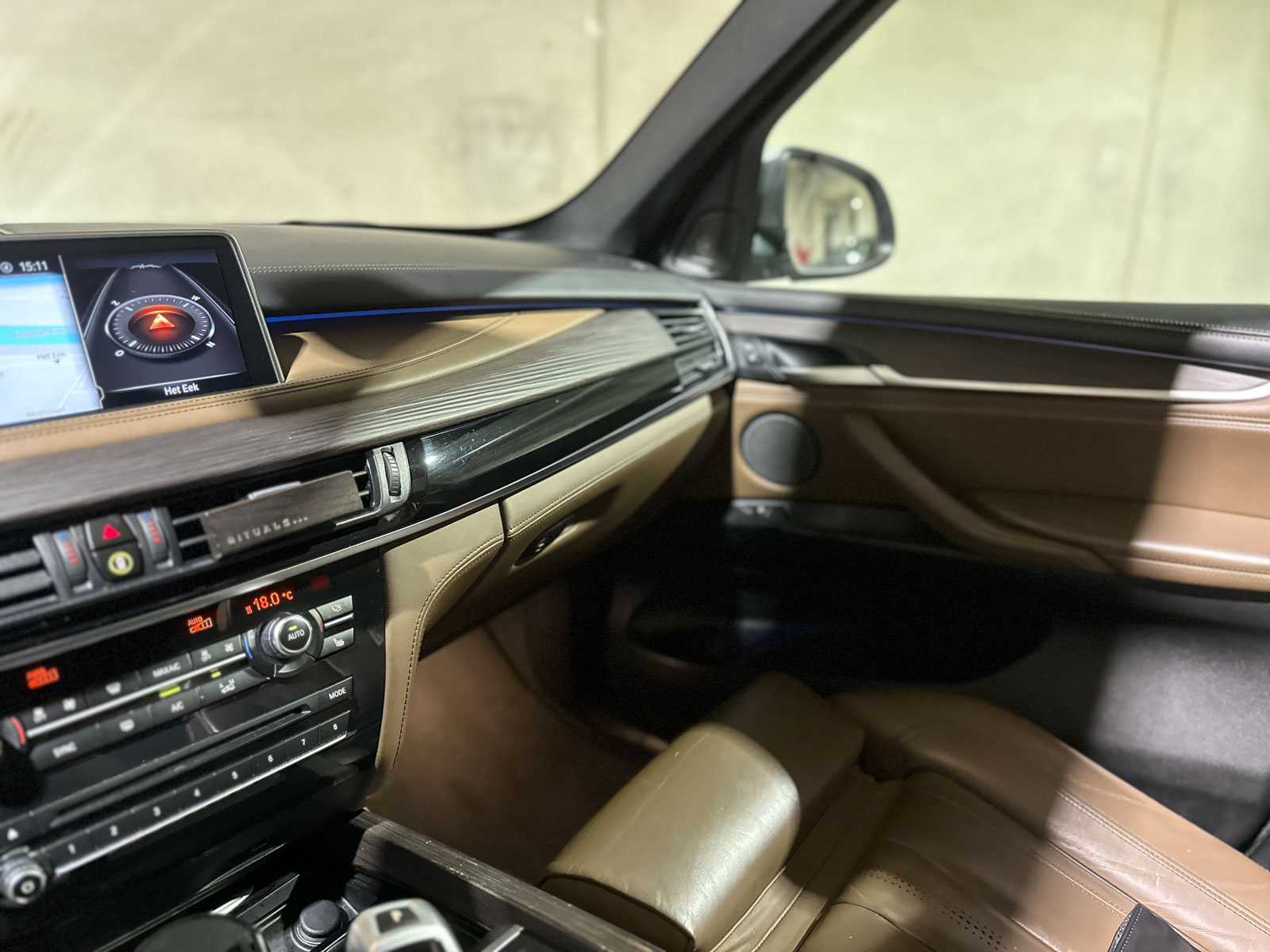 BMW xDrive40e iPerformance High Executive -individual- F15 313pk 2016, R-711-DS