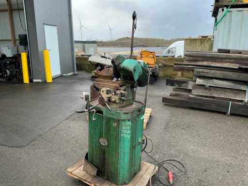 Macchina circolare a taglio incrociato Bewo CPO 225