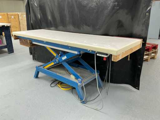 1998 Hymo AX 5-8/6-600 Table élévatrice à ciseaux