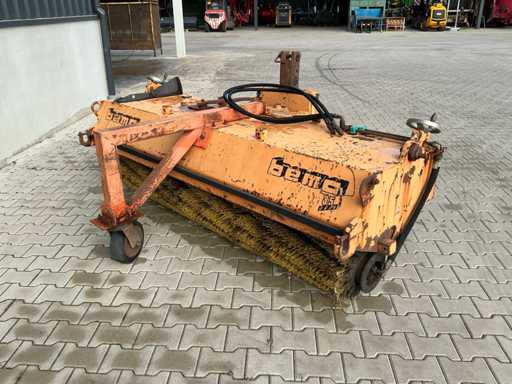 2001 Bema 35 Doppel hydraulisch angetriebener Besen