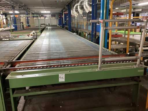 Motorized roller conveyor