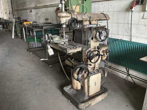 VEB FUW 260x720 Universalfräsmaschine