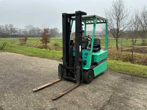 Wózek widłowy Mitsubishi FB16KT z 2004 roku