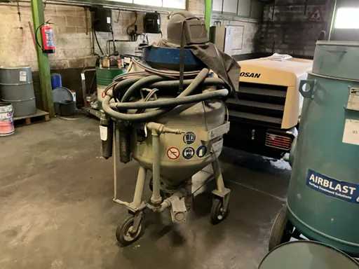 2008 Blasting Technology 98-240-CE Blasting Pot