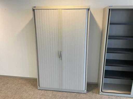 Dulap cu ușă rulantă