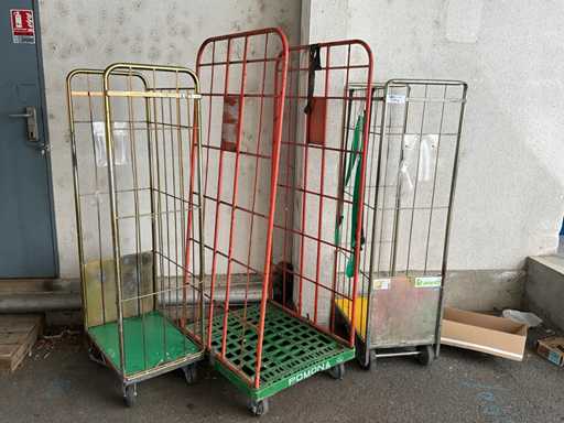 Set van 3 rollende trolleys