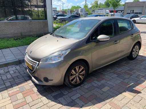Peugeot - 2014 - 208 - 1.2 VTi Access - RB-420-N