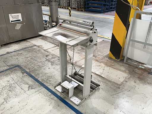 AE 421 MG-2 Sigillante per film da tavolo