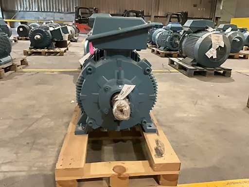 ABB - M2BAX 280SMF 4 - Silnik elektryczny - 2020