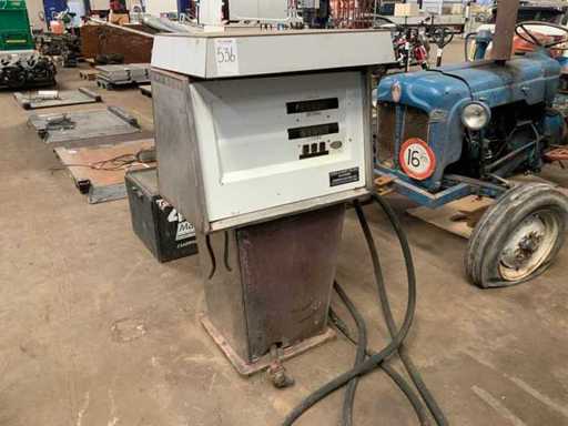 Pompă de benzină nostalgică