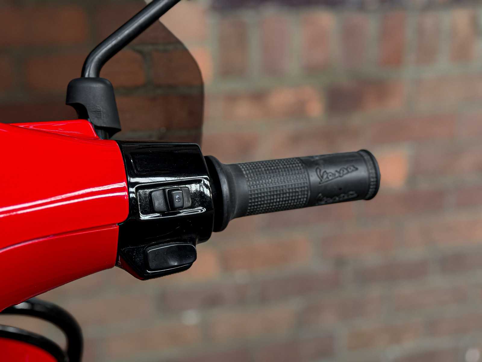 Piaggio Vespa Primavera 2021 Scooter, FJD-24-V