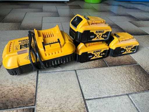 Batterie Dewalt 5Ah (3x)+ chargeur et 6x montage furtif