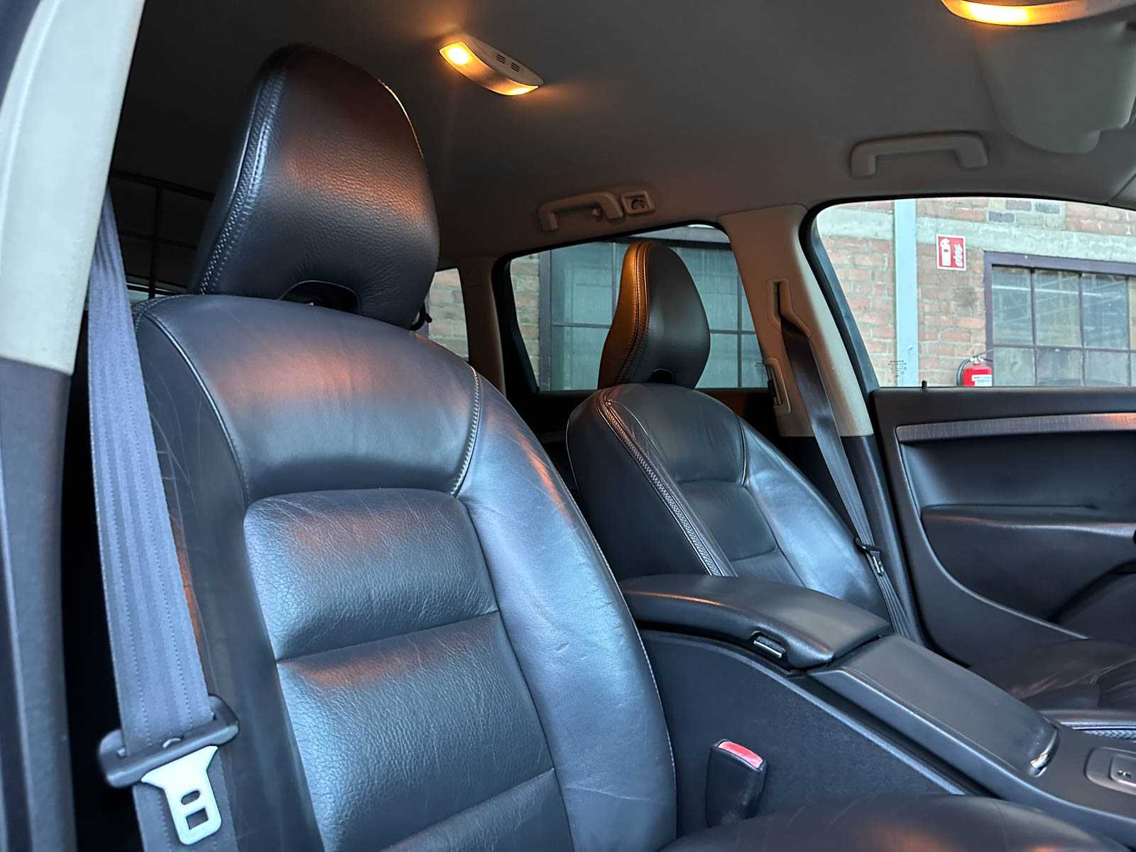 Volvo XC70 2.4 D5 Summum 185pk 2009, PD-287-R Youngtimer