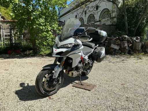 Ducati Multistrada 1200 S Motorcycle