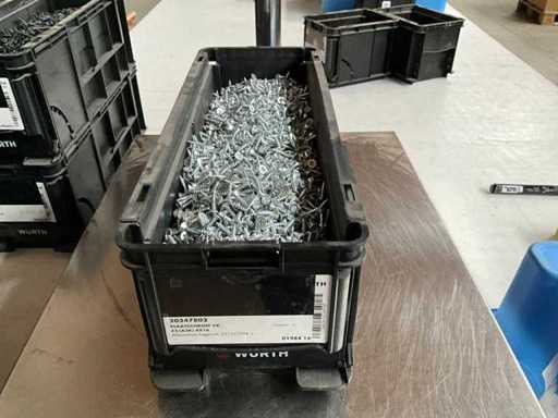 Würth 11.74kg Place screw VK 4x16 in stackable container
