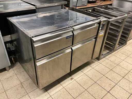 Metos KSTP 02 TN Établi réfrigéré à distance