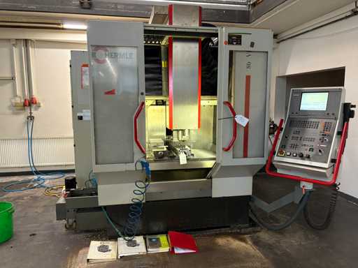 HERMLE C 800V CNC Vertical Machining Center - 1988