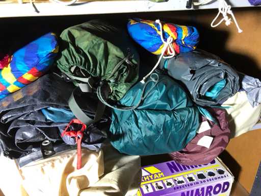 Partij diverse tenten/doeken