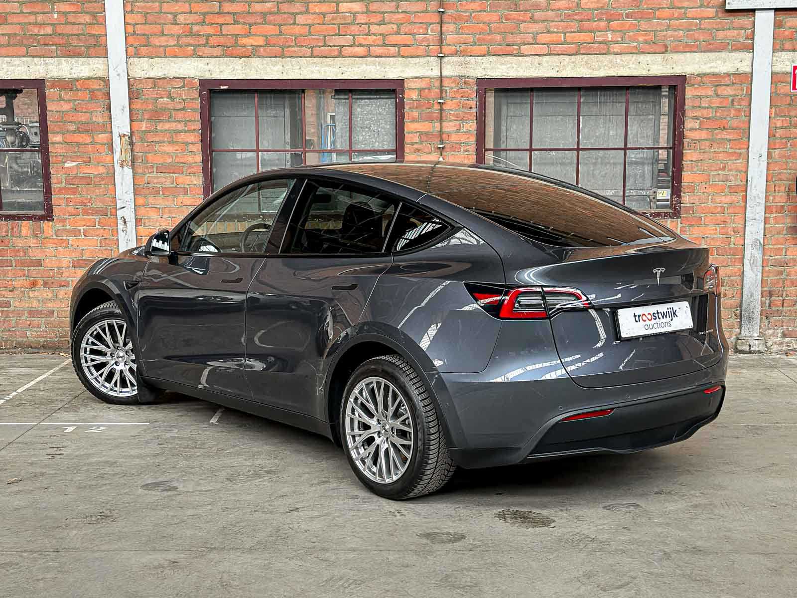 Tesla Model Y Max Range AWD 345pk 2022