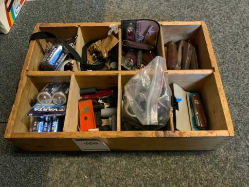 Coltelli tascabili e batterie