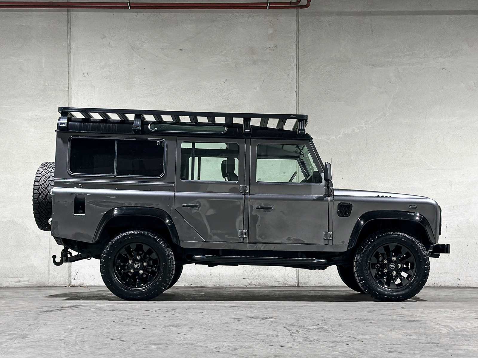 Land Rover Defender 2.5 TS5 110 SW S 122pk 2003, JRZ-71-L Youngtimer