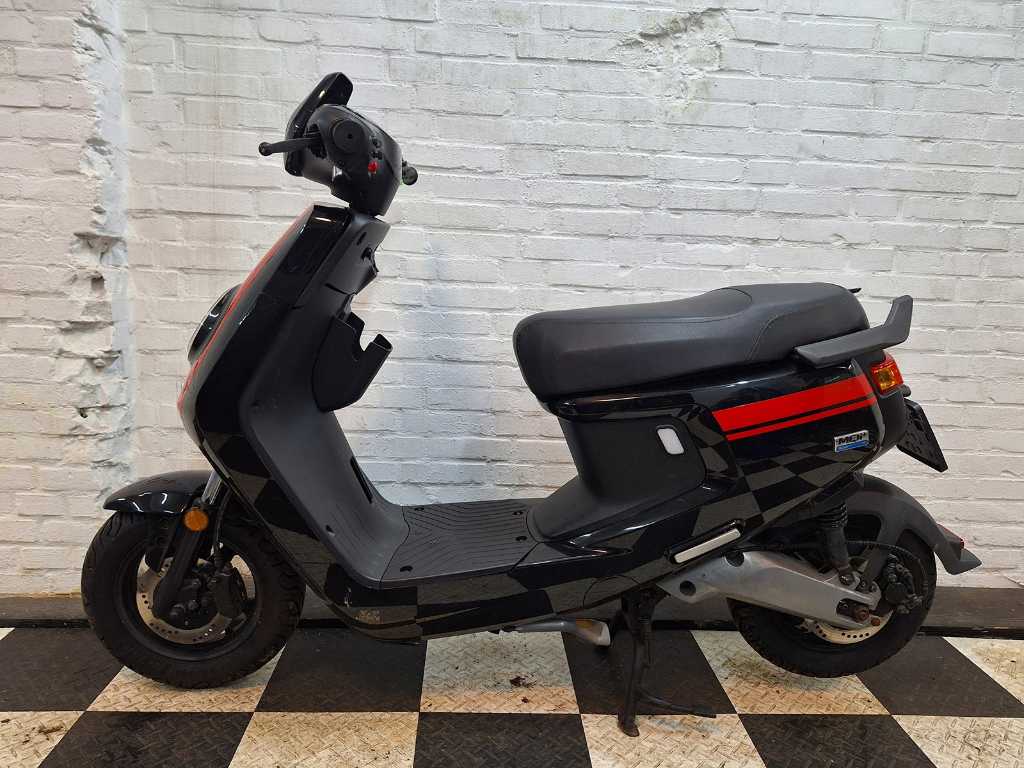 Niu mQi+ electric 45 km moped scooter