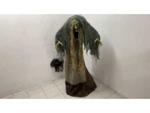 641b2af8-92c6-4c8d-81cc-6fea27410657.mp4