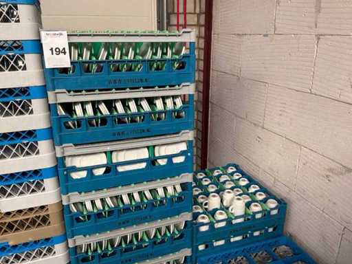 Filiżanki do kawy z podstawkami (300x)