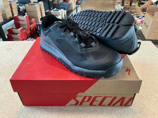 Specialized Rime Flat buty rowerowe – rozmiar: 43