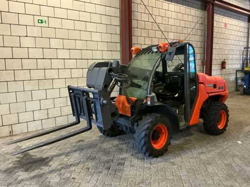 Uchwyt Telehandler Ausa T204H z 2008 roku
