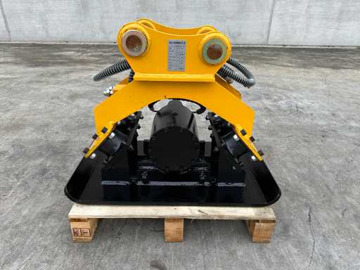 BLK - 2025 - BLK/04 - Plaque vibrante