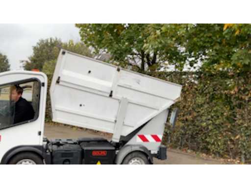 5f667133-c09a-4a6f-b902-d1451881b8b9.mp4