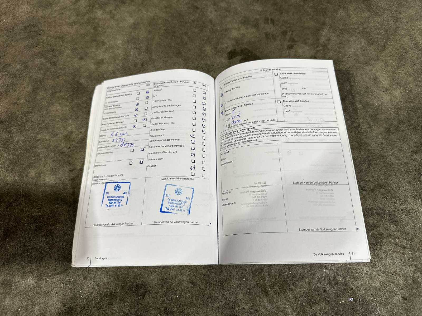 Volkswagen Passat Variant 1.8 TSI Highline 160pk 2011 (Origineel-NL), 71-RPV-9