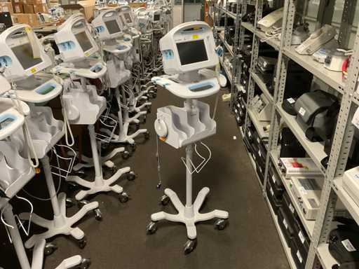 WelchAllyn Vital Signs 6000 series Patient Monitor