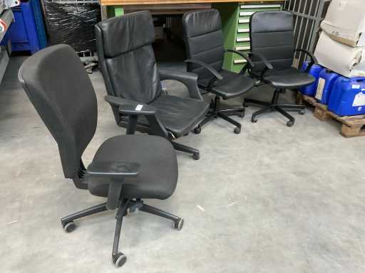 Bürostuhl (4x)