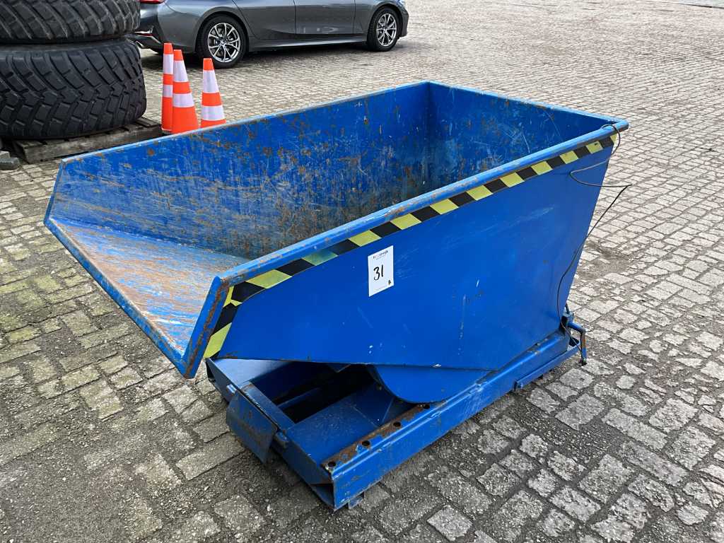 Forklift tipping container / tipping bucket