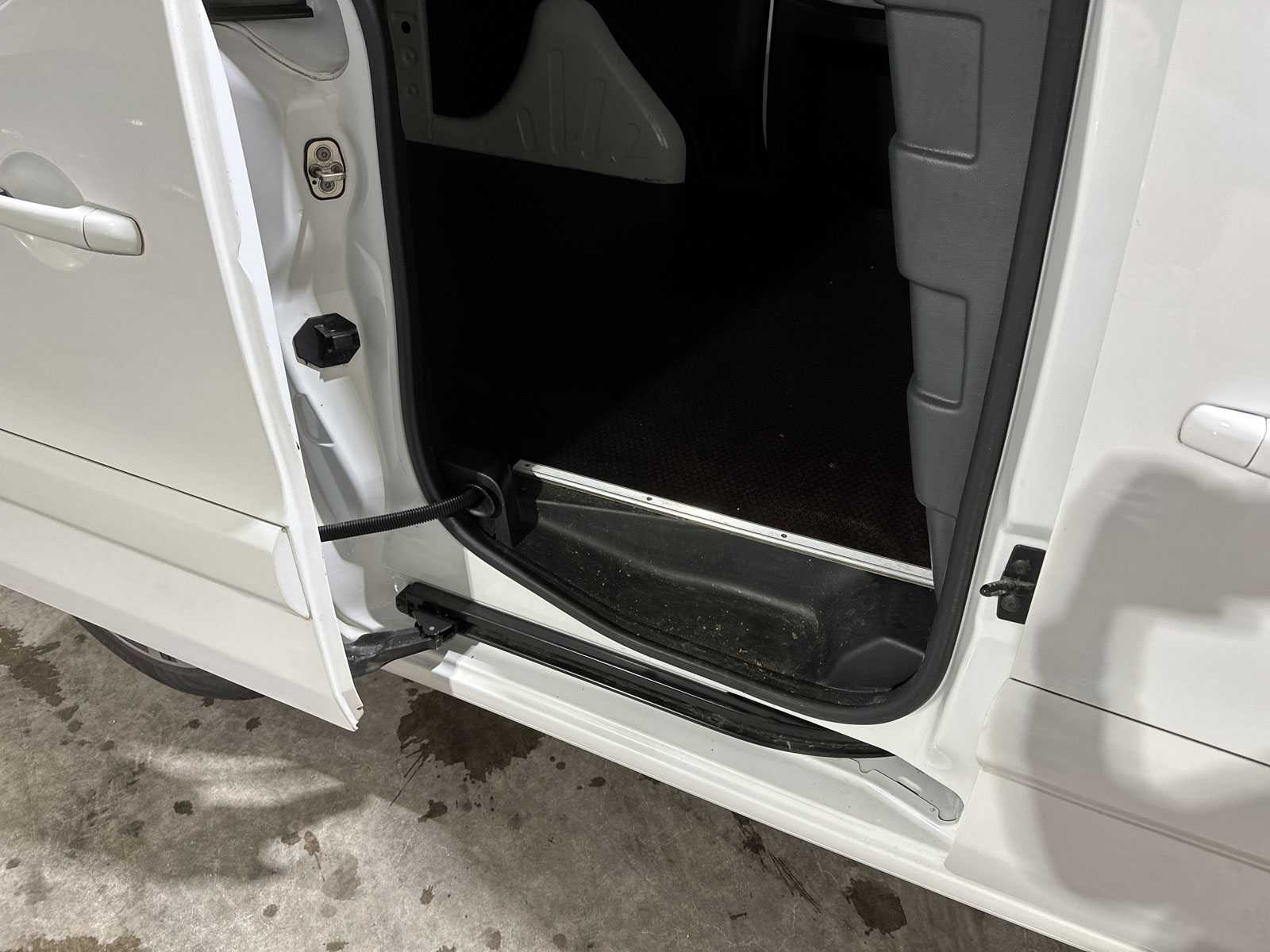 Peugeot Partner 120 1.6 BlueHDi 75 L1 Premium Pack 75pk 2018 (Origineel-NL & 1e Eigenaar), V-700-SK