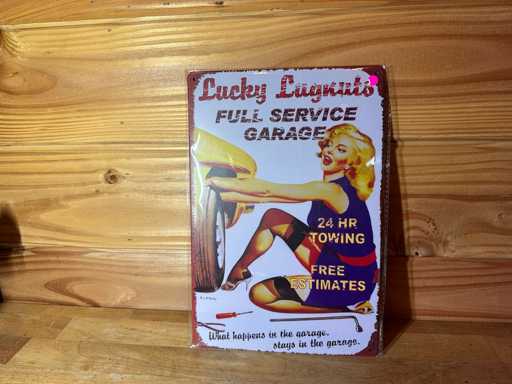 - Lucky Lugnuts - Mancave decoratie