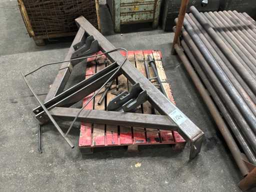 Half fabrikaat aanbouwdeel