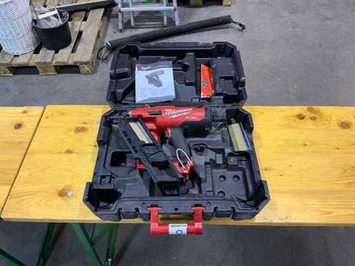 Milwaukee M18 FFN-OC Akku Nagelgerät