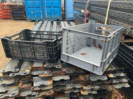 Batch of plastic crates