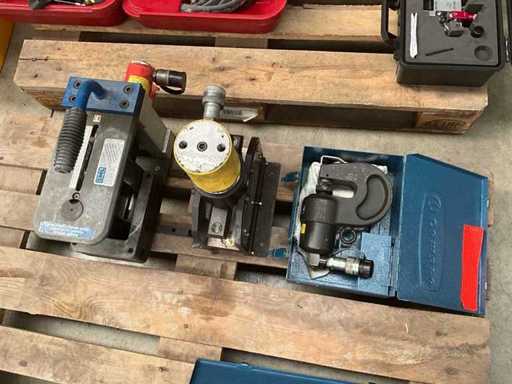 Partij Cembre hydraulisch gereedschap – pons, pers en toebehoren
