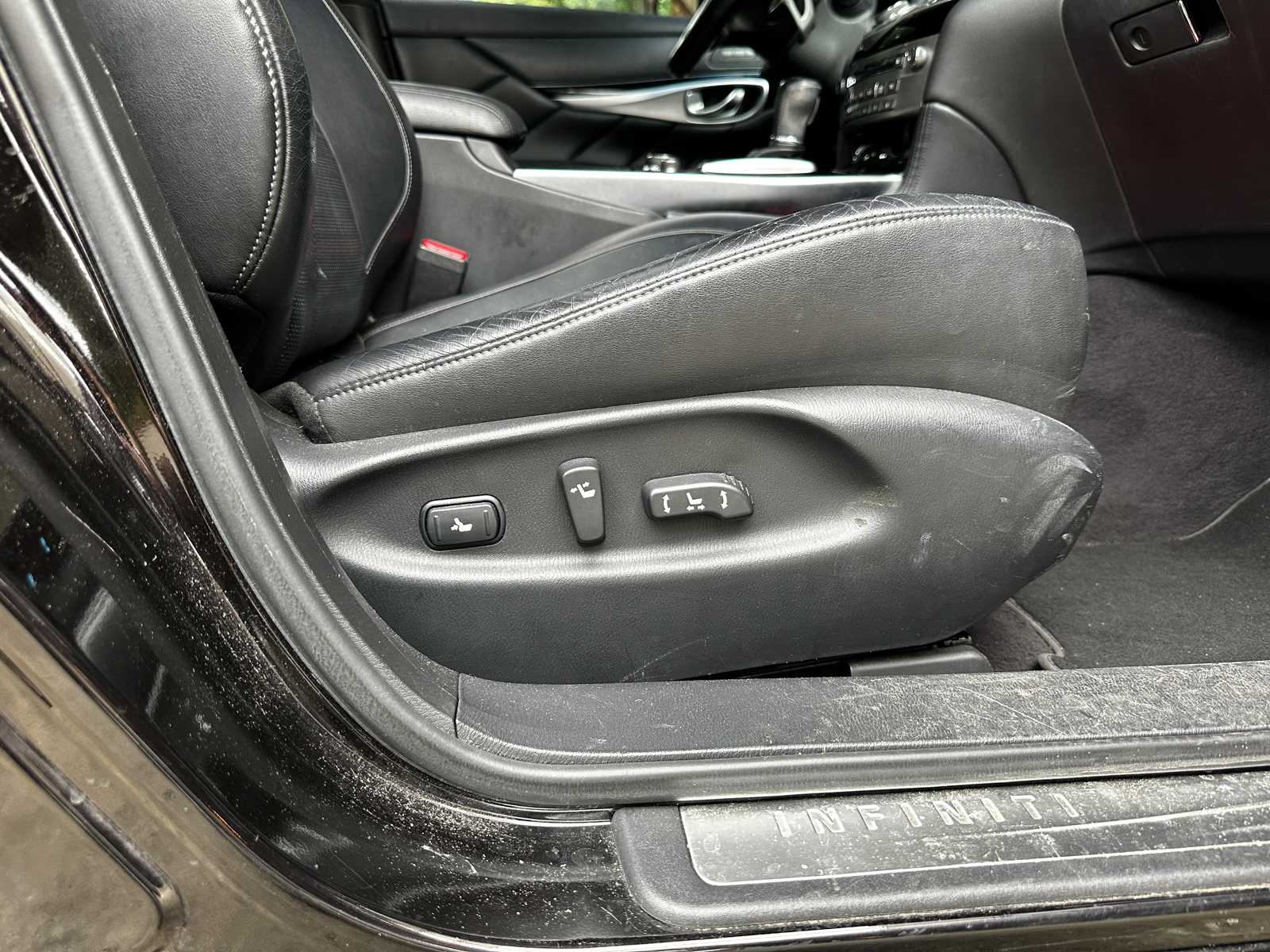 Infiniti M 37 S Premium 320pk 2010, 40-TKN-5
